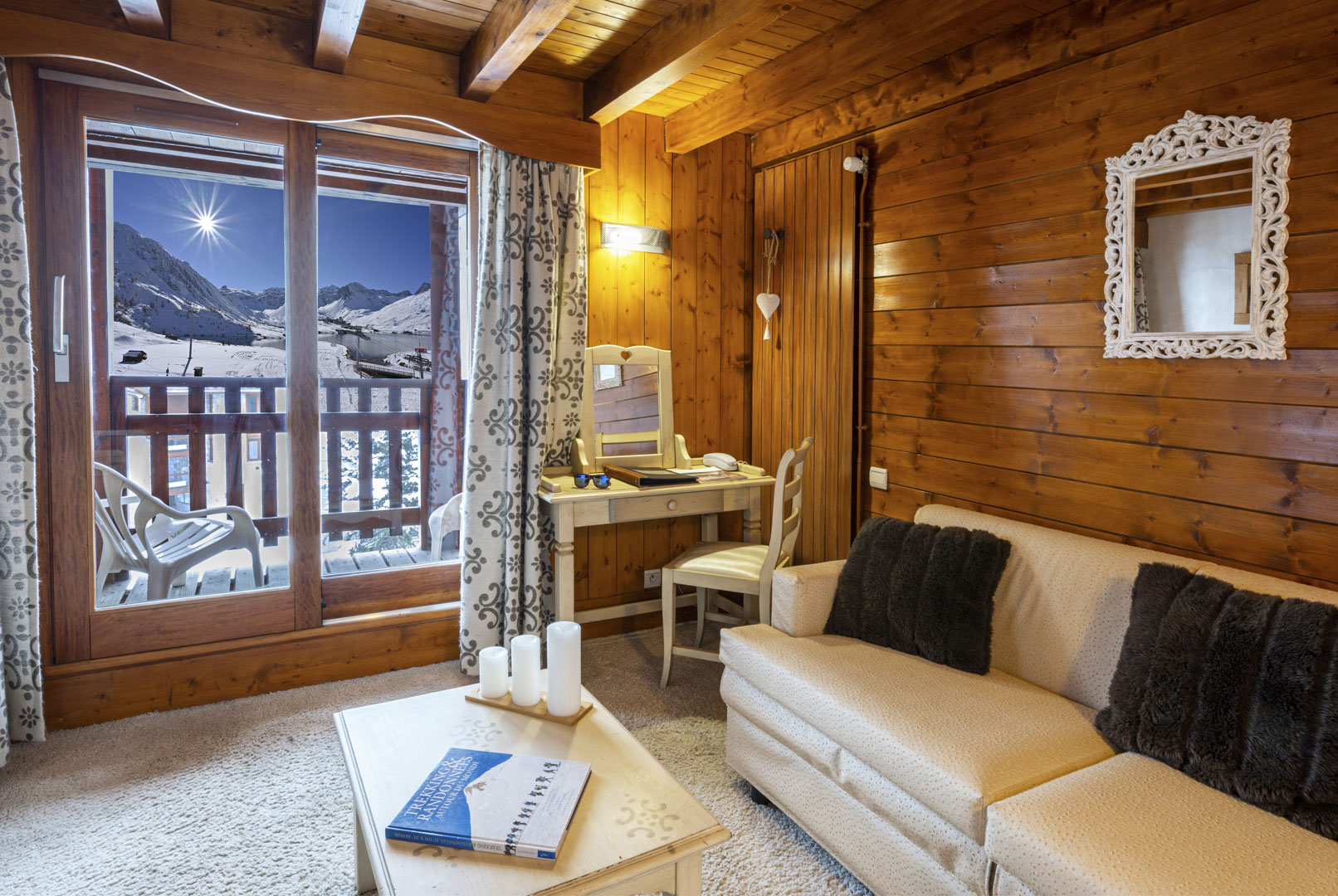 Junior Suite Mezzanine – image 2