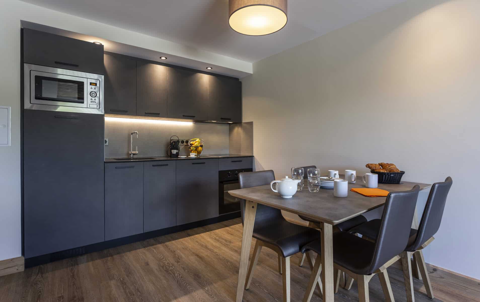 2 bedrooms – image 1